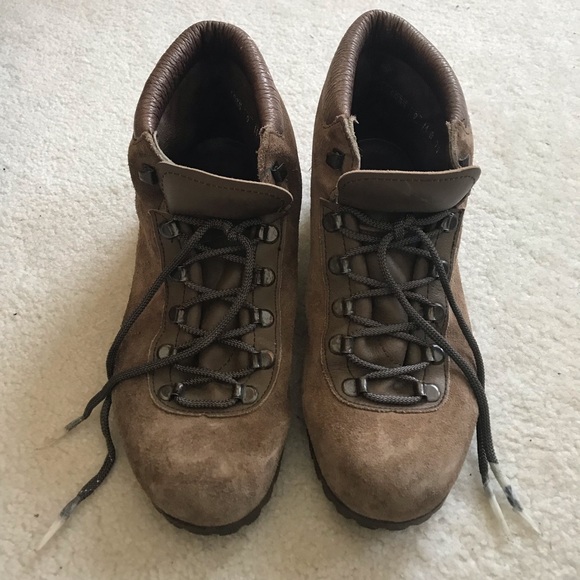 vintage dunham hiking boots